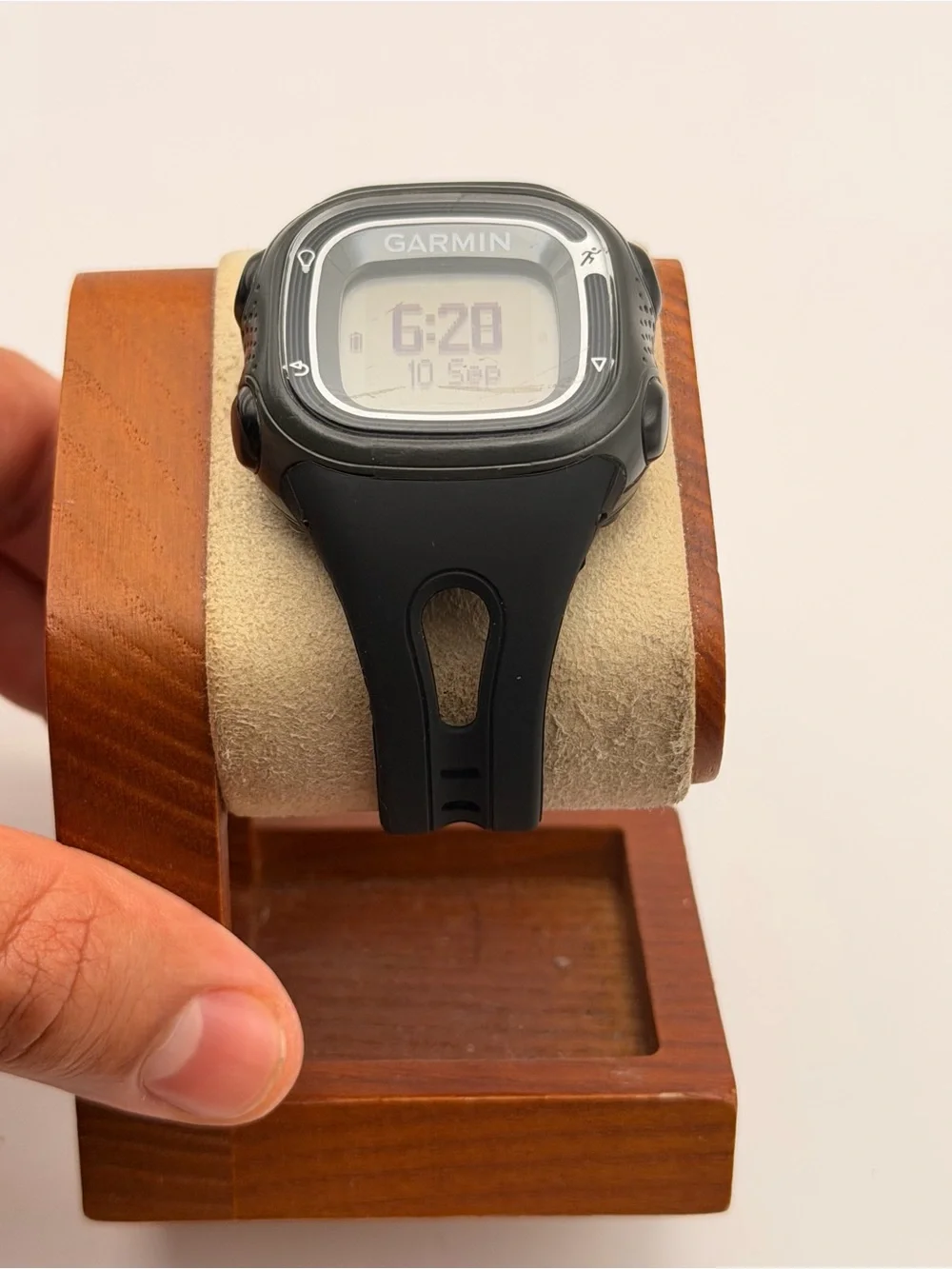 Garmin Forerunner 10, GPS, Smartwatch, Tested, New Bands, Charger, Sm, Rare